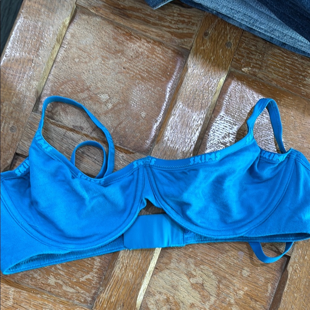 Skims bra 38c
